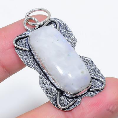 Natural Rainbow Moonstone Gemstone 925 Sterling Silver Pendant 2.01" d1M31