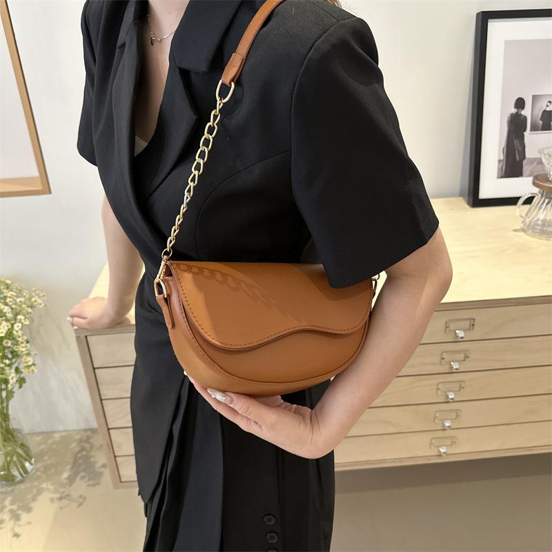 Premium Minimalist Women Saddle Bag Fashion Casual Shoulder Crossbody Underarm Bag