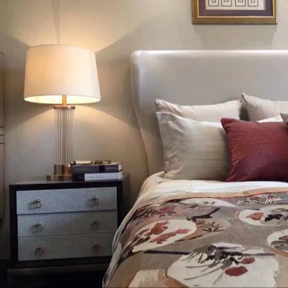 Modern Minimalist Table Lamp for Living Room or Bedroom – Soft Decorative Designer Lighting