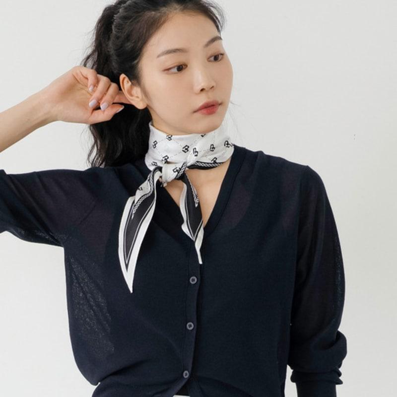 nitina essential silk scarf IV