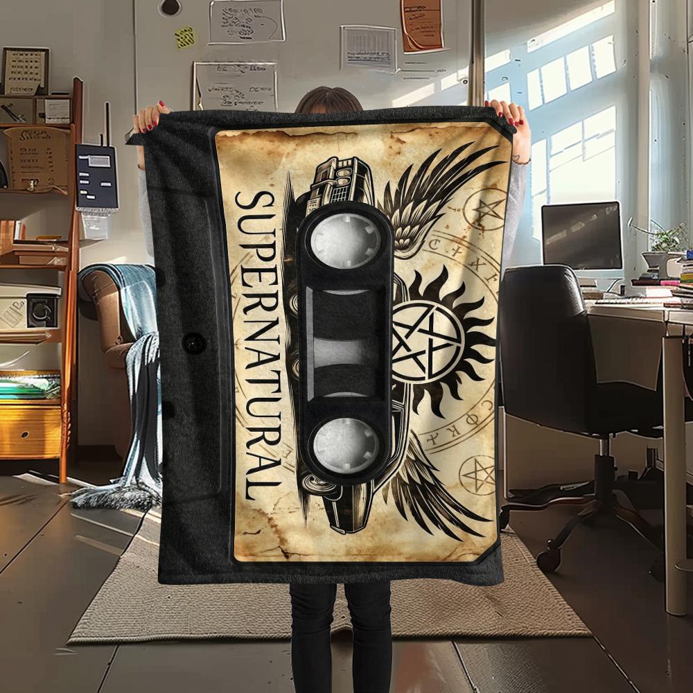 

Alien and Supernatural Print Flannel Blanket,High quality Comfortable for All Seasons,Home Decor,Warmth and Comfort,Perfect for Christmas Gifts 80cm x 120cm