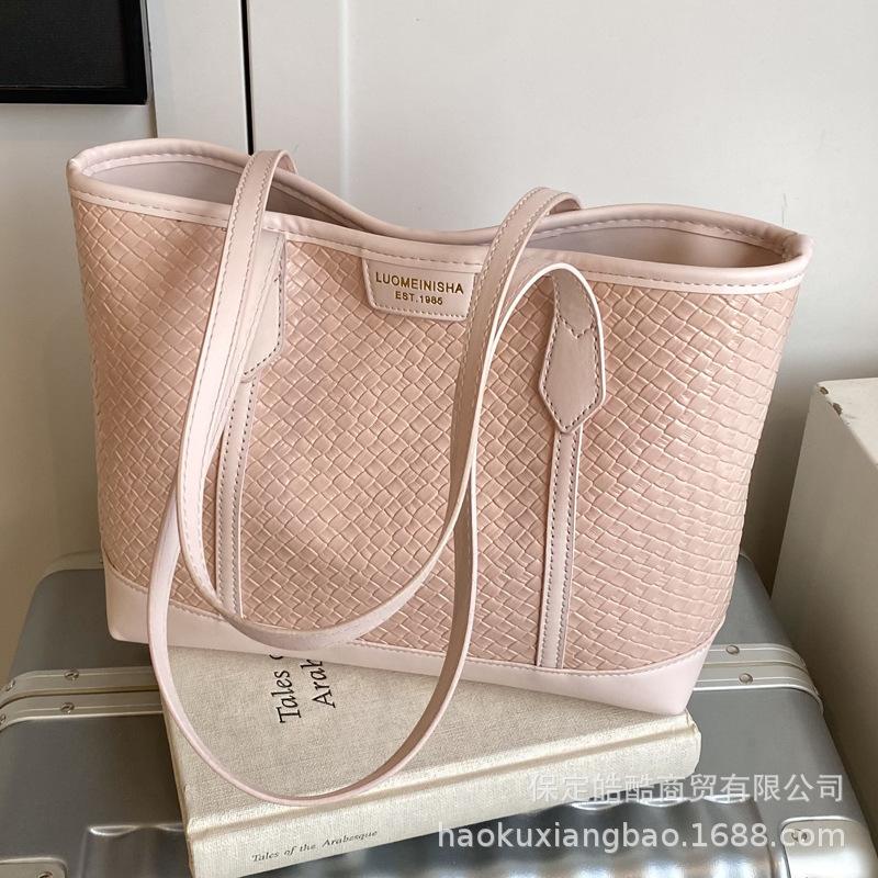 Tote bag women's large capacity 2025 new summer versatile shoulder bag Korean version lazy style casual work commuter bag