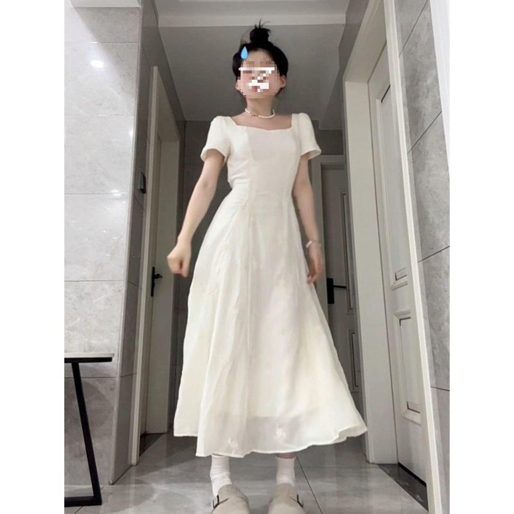 Square neck dress women's summer French high-end feeling super good-looking, beautiful, unique and beautiful waist temperament medium and long dress