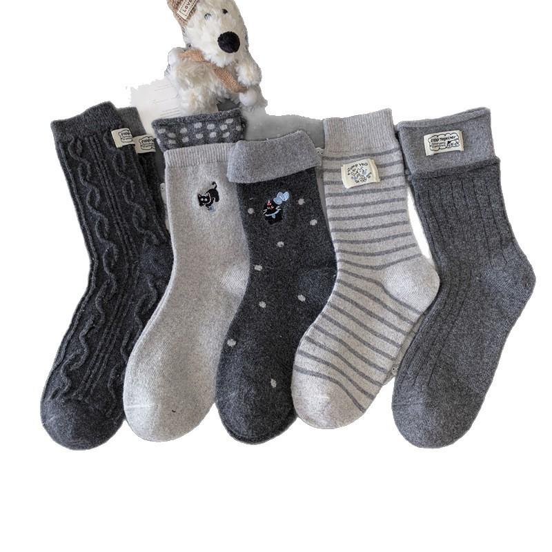 Grey-toned Autumn and Winter Wool Embroidered Soft Striped Mid-calf Socks Polka Dot Socks Women's Pile Socks