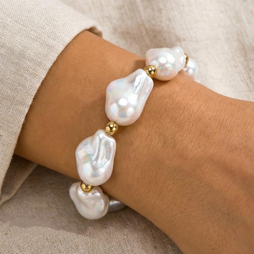 Bracciale a Bracciale Aperto con Perle Imitazione Barocche Esagerate per Donna, Braccialetto Impilabile Placcato Oro Vintage, Gioielli