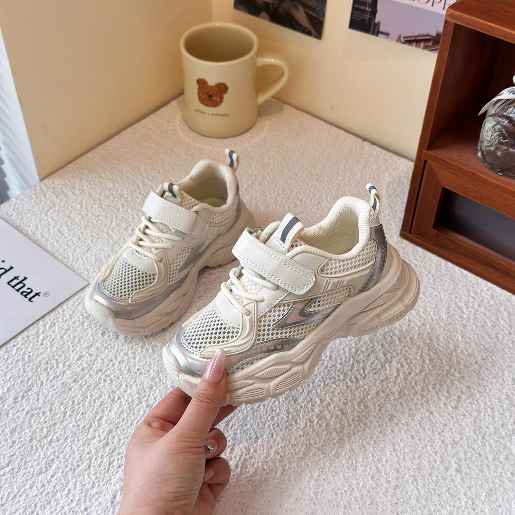 Girls' Sports Shoes 2025 New Spring and Autumn Children's Shoes Mesh Breathable Dad Shoes Summer Men's Middle-aged and Older Children's Mesh Shoes