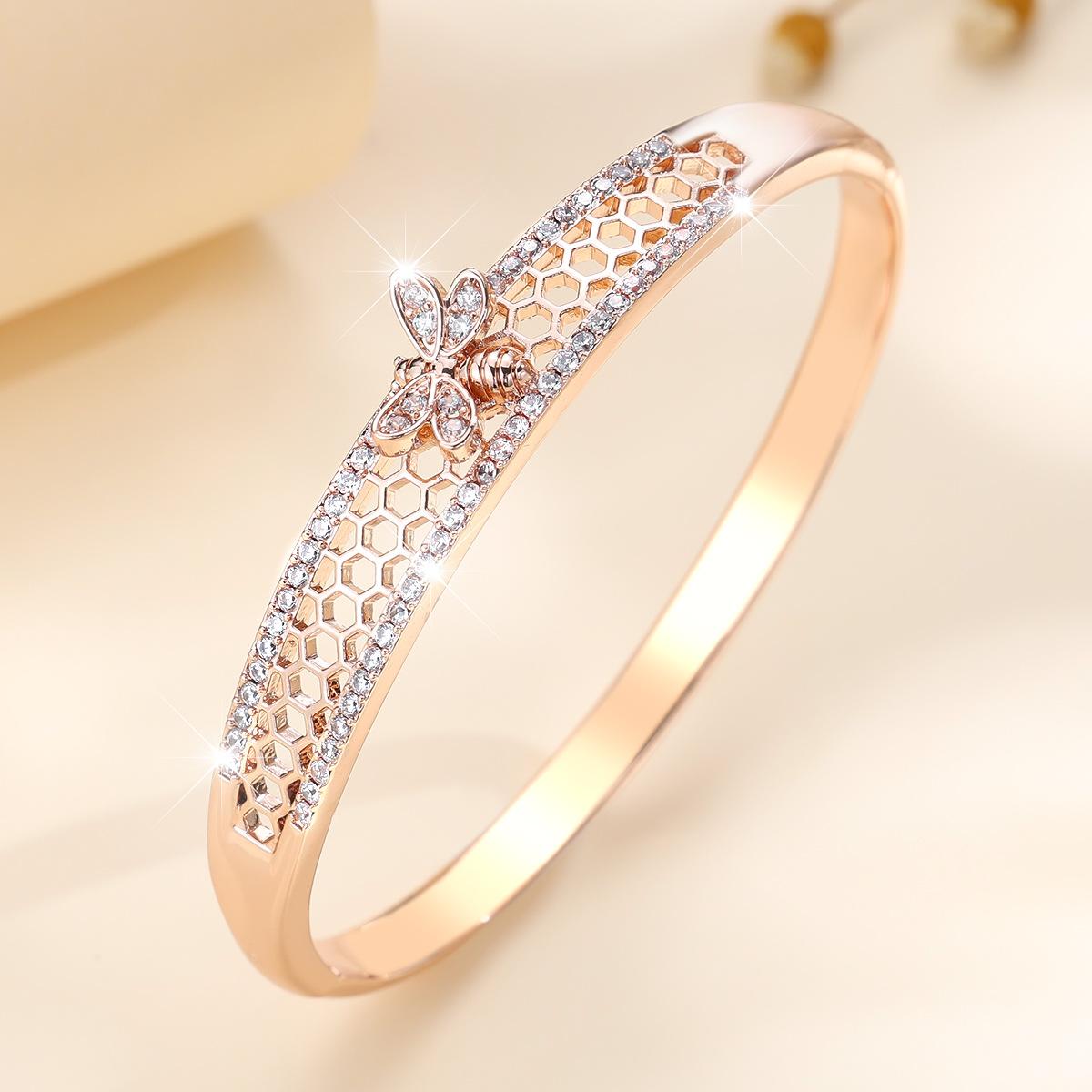 Korean Style Versatile and Fashionable Light Luxury Honeycomb Micro-paved Zircon Simple Bee Bracelet for Women 17CM