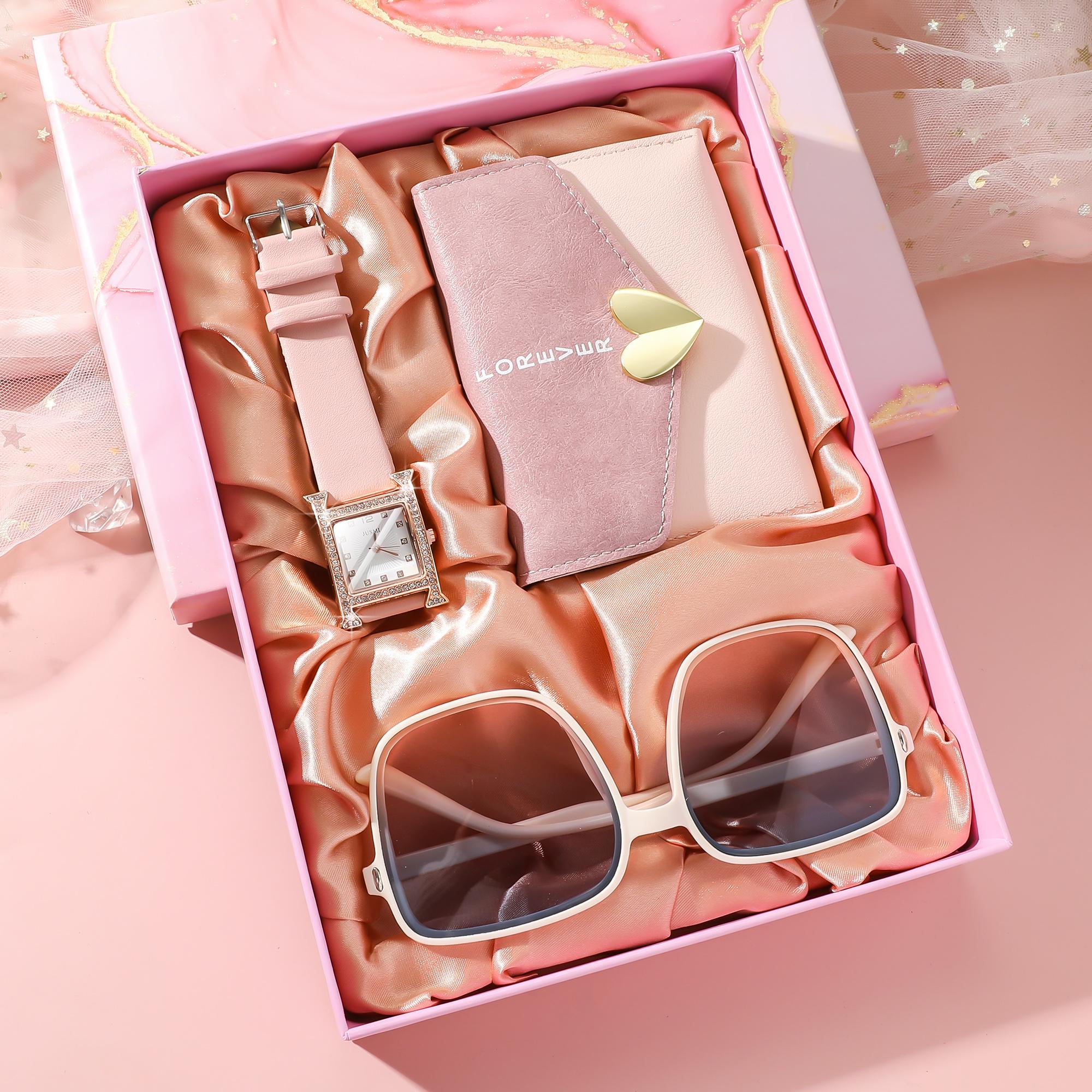 

Модные женские квадратные кварцевые часы с кожаным ремешком; плюс кошелек и пара солнцезащитных очков в подарочной коробке. розовый