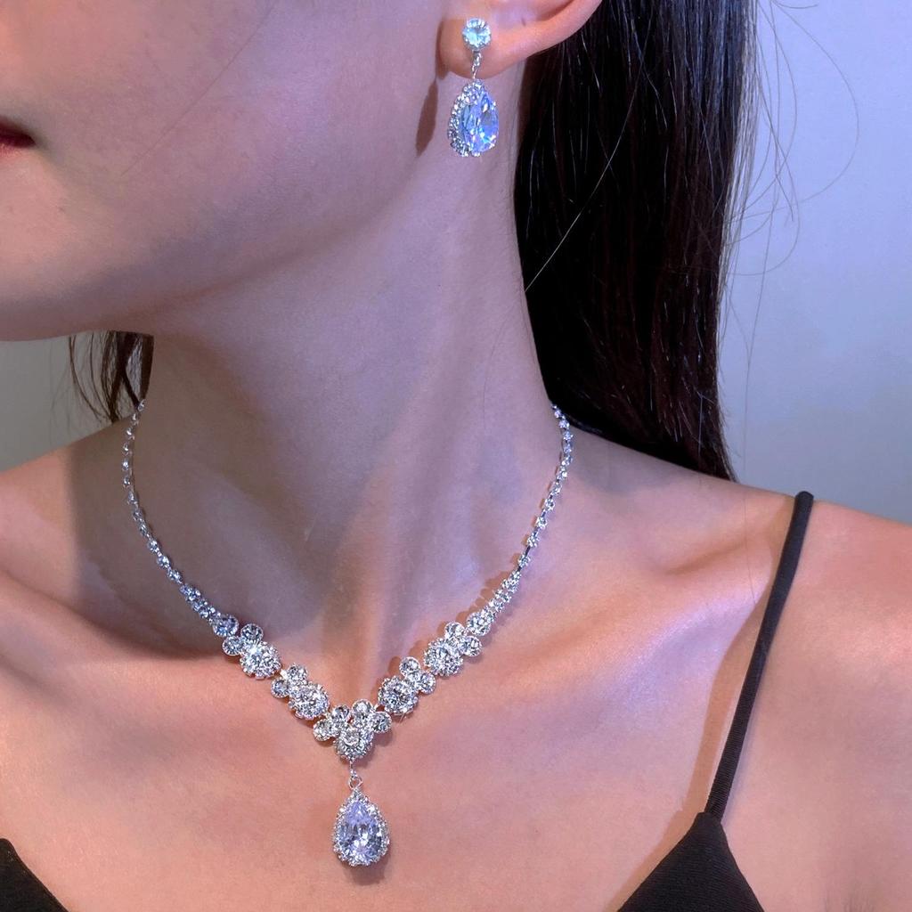 Luxury Teardrop Necklace & Earrings Set: Bridal & Evening Diamond Jewelry