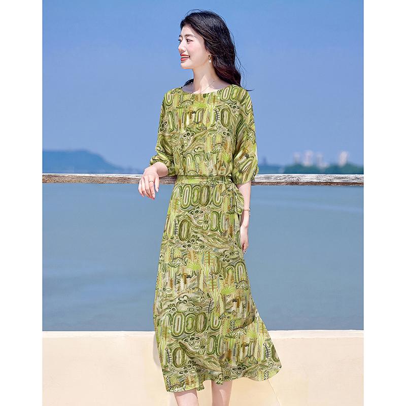 Design Sense Niche Fashion Temperament Slimming Dress for Small Figures