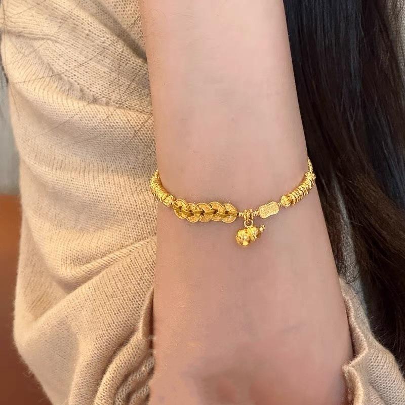Vintage Niche Coil-shaped Bracelet - New Style, Unique, High-end, Stylish Hand Chain