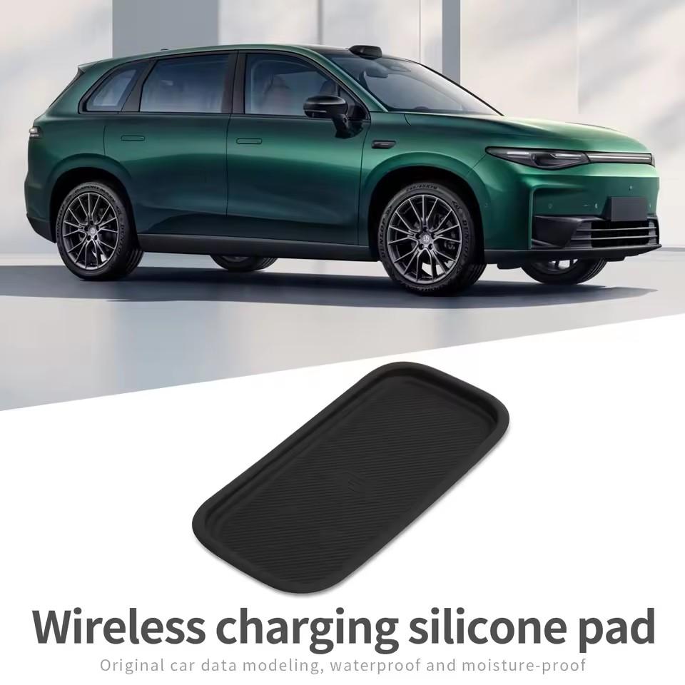 for Leapmotor C10 C16 2025 2025 Anti -Dirt Pad Silicone Wireless Charging Mat Anti-slip Protective Pad Car Accessiories Black