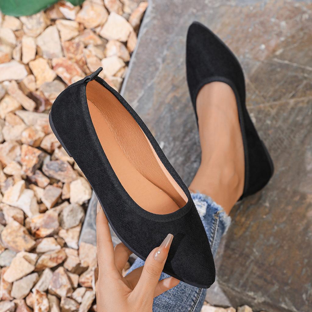 Women Flats 2024 New Large Size Soft-soled Pointy Shoes for Women Casual New-style Slip-on Comfortable Sneakers Women