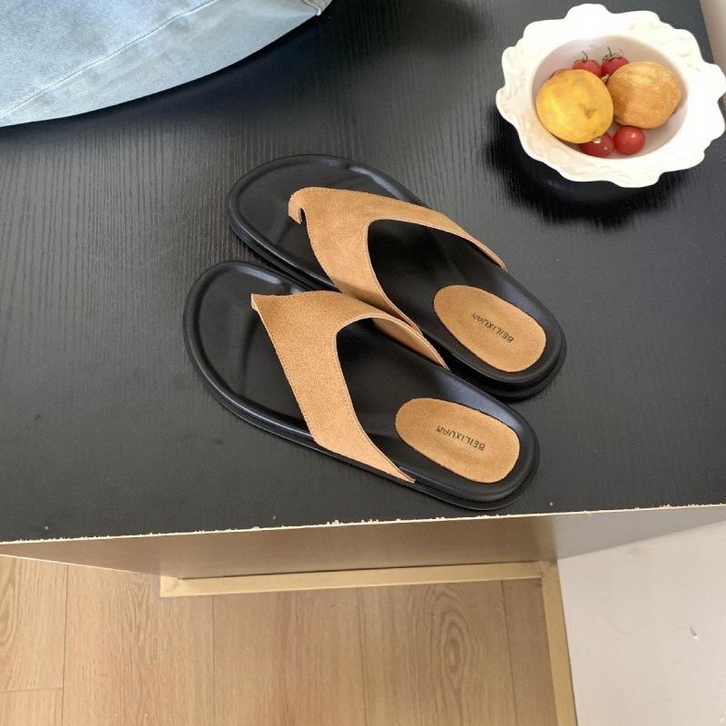 Versatile and Not Tired Feet Flat Bottom Pinch Foot Flip-flops Shoes Women Summer Wear New Retro Matte Leather Cool Slippers