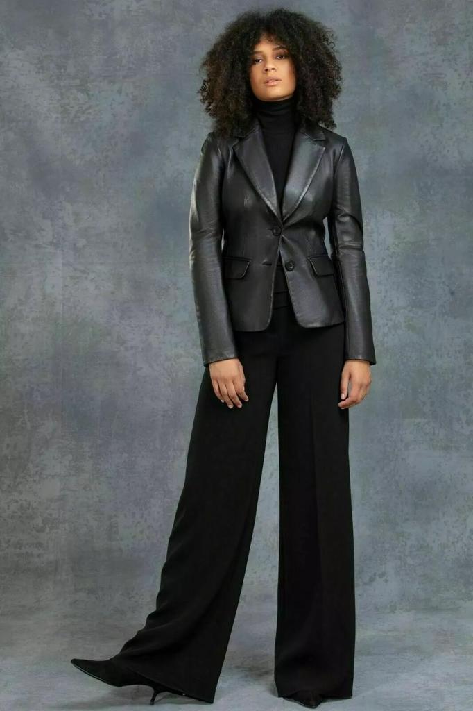 Černý Slim Fit Designový Dámský Formální Oblek Ručně šitý Blejzr z Čisté Pravé Jehněčí Kůže