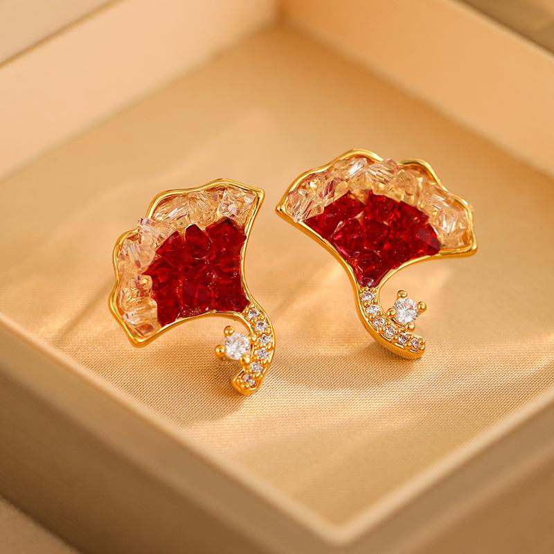 

Легкие роскошные нежные серьги-гвоздики с кристаллами гинкго билоба, осенние и зимние универсальные красные белые модные серьги высокого класса 18K