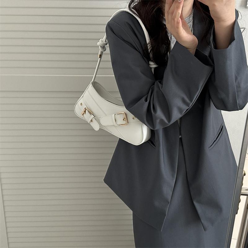 Minimalist Shoulder Bag For Women With Polyester Lining And Inner Phone Pocket For Commuting