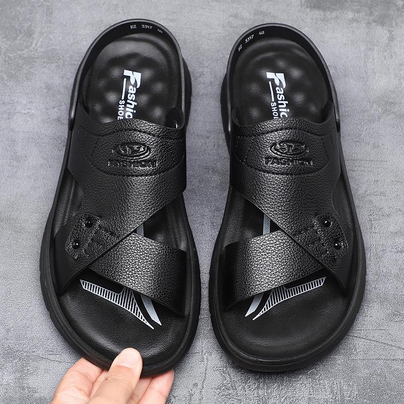 Men's Sandals 2025 New Summer Leather Soft-soled Non-slip Beach Shoes Large Size Casual Wear Cool Slippers
