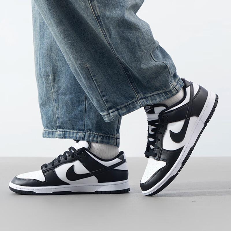 Nike Men's Dunk Low Lifestyle Sneakers - Black/White
