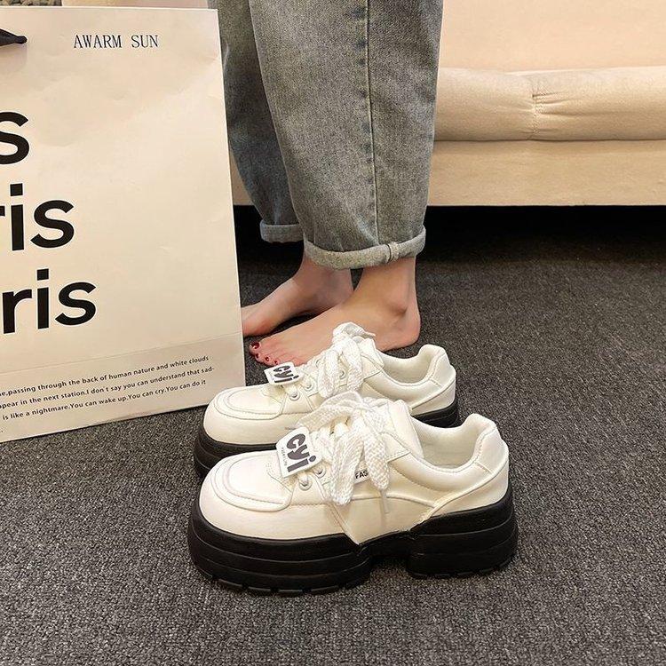 

Muffin platform bread shoes new small man showing feet little dad shoes black and white panda shoes 35 белый