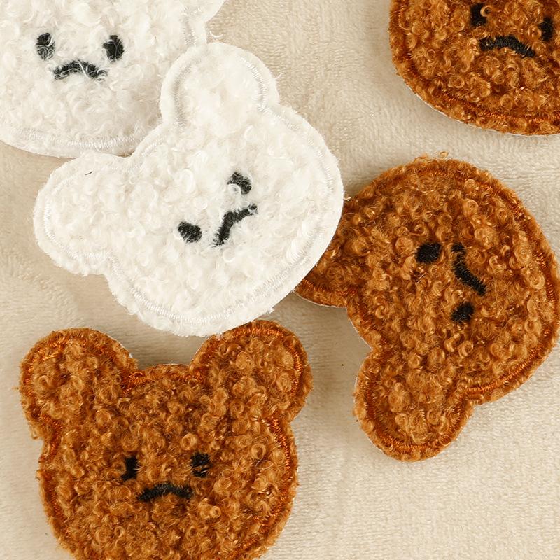 Embroidery label cartoon embroidery sticker towel embroidery bear accessories patch bag cloth shoes hat clothing accessories