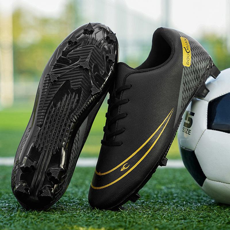 New Cold Sticky Non-slip Long Broken Nails Adult Football Shoes Men's and Women's Professional Training Children's Sneakers Low-top Teenagers