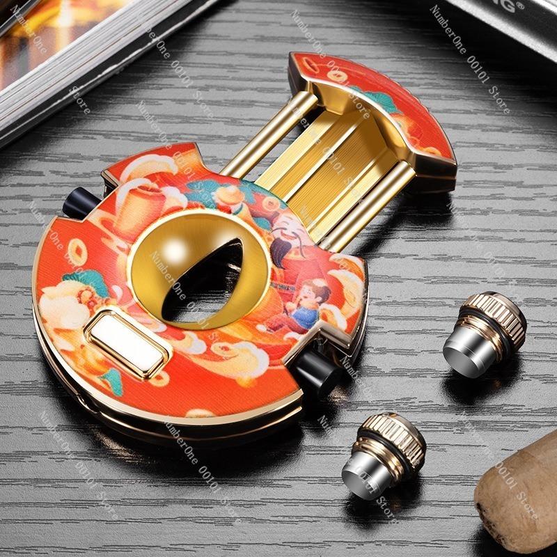 Stainless Steel Sharp and Smooth V-shaped Cigar Clipper, Portable Metal Cigar Cutter for Clean Cutting