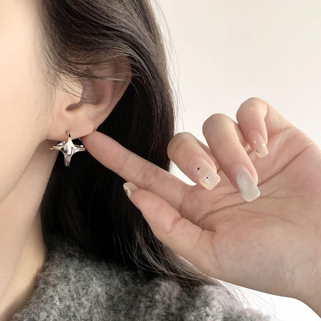 Chic 3D Mango Star Earrings: Stylish, Versatile & Unique Ear Cuffs for Women