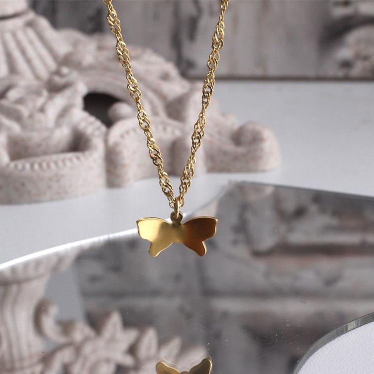Butterfly Pendant Necklace, Gold-Plated Stainless Steel Clavicle Chain, Women's DIY Jewelry