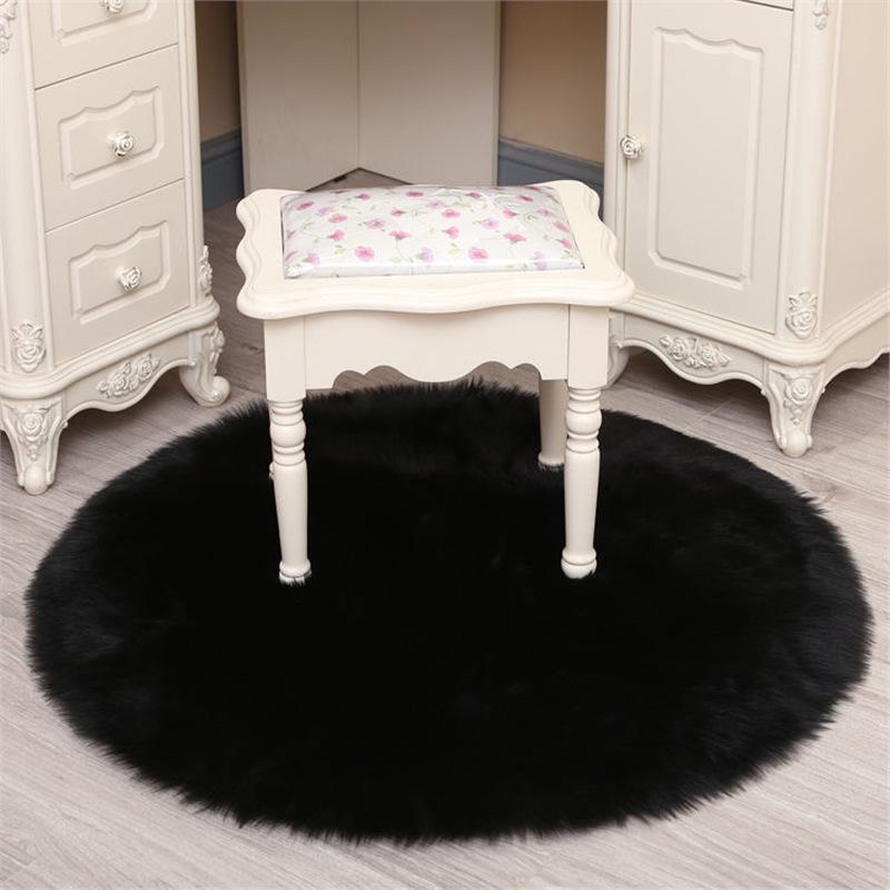 Nordic Heart-Shaped Plush Carpet - Thick Imitation Wool for Bedroom or Bay Window