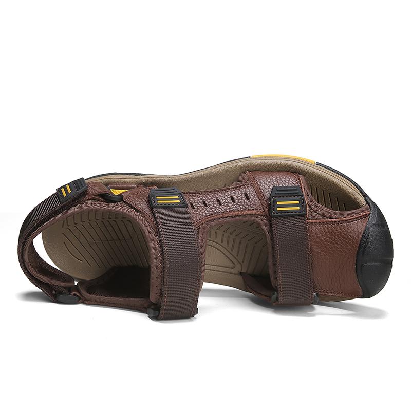 Men's Outdoor Top Layer Leather Large Size Beach Sandals Summer Casual Men's Vacation Beach Shoes Fashion Outdoor Non-Slip Beach Sandals