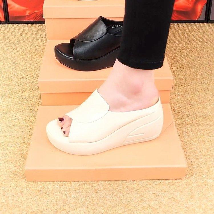 Thick-soled high-heeled cool slippers women's summer 2025 new muffin soft bottom heightened fish mouth mother cool slippers soft bottom