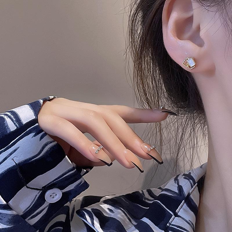 Simple Geometric Frosted Earrings Female Cold Wind Temperament Earring Buckle Niche Hundred with Earrings Affordable Dainty Earrings Daily Wear