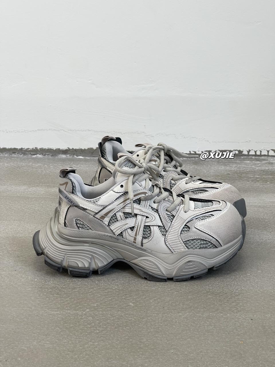 

Thick-soled heightening dad shoes women s 2025 new summer thin lightweight breathable mountaineering super fire casual sports shoes 35