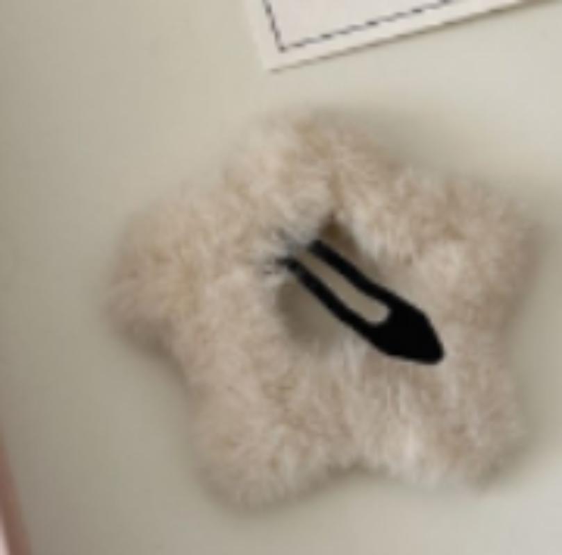 Autumn and Winter Plush Five-pointed Star Hairpins Side Bangs BB Clip Cute, Soft and Milky Sweet Girl Hollow Hairpin Tide