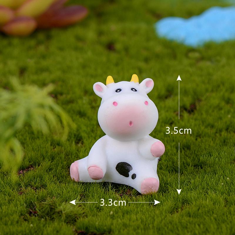 Micro-landscape Moss Ornaments Cute and Adorable Cows Garden Bonsai Decorative Small Ornaments Resin Handicrafts