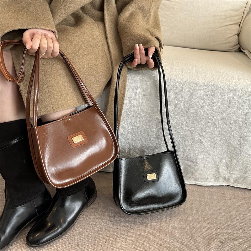 Fashion Trend Versatile Underarm Bag Women's New Simple Casual Small Square Bag Texture Niche Messenger Bag