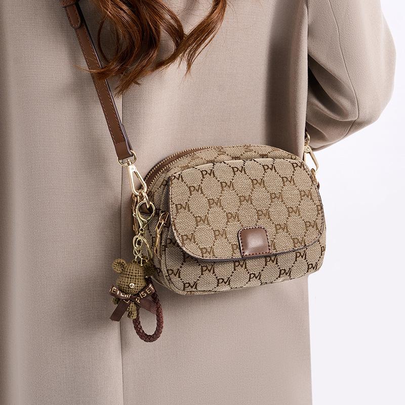 

Сумка кроссбоди 2025 популярная универсальная сумка через плечо легкая роскошная нишевый дизайн высокого класса маленькая сумка-саквояж простая