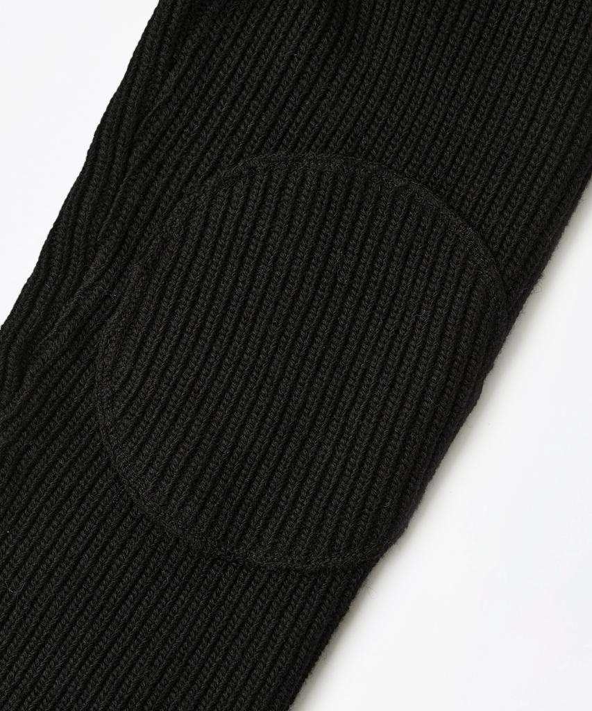 Outstanding Lambswool Round Neck Cardigan_Black