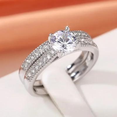 2er Set Luxus 4 Krappen Zirkonia Verlobungs- Eheringe für Damen Schlichter Klassischer Schmuck