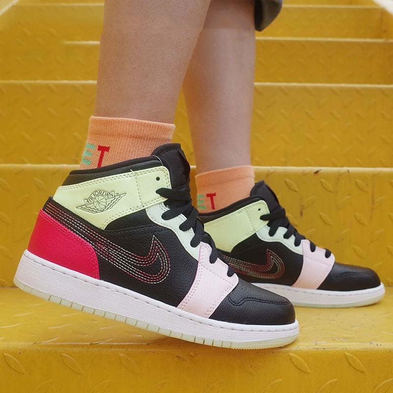 New Jordan 1 Mid Glow In The Dark GS AV5174-076