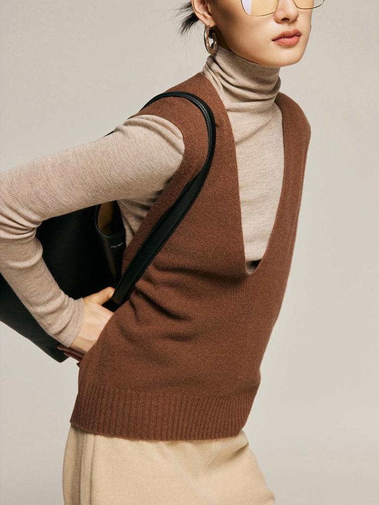 2024 French Style Gradient Bamboo Wool V-Neck Sleeveless Vest