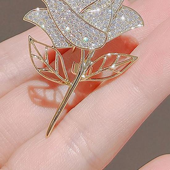 Women Brooch High-Gloss Rhinestone Inlay Sparkling Rose Flower Design Lapel Pin Non-Slip Buckle Zinc Alloy Scarf Badge