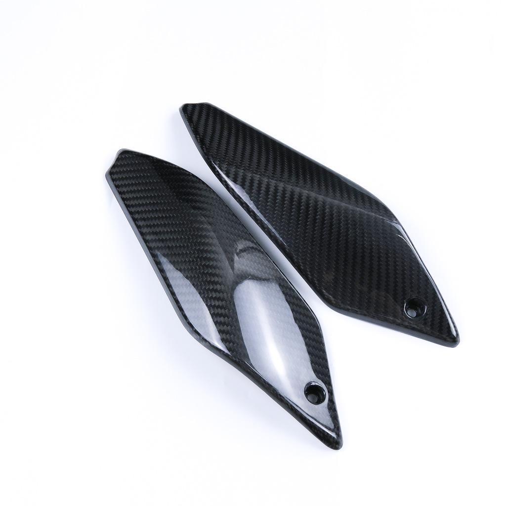 KTM 690 Duke Carbon Fiber Fuel Tank Side Panels (2012-2019)