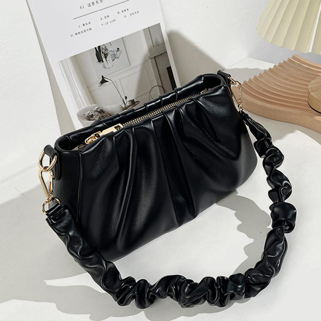 New Minimalist, Trendy, Elegant Pleated Hand-held Dumpling Bag Suitable for Daily Shopping and Friend Gatherings