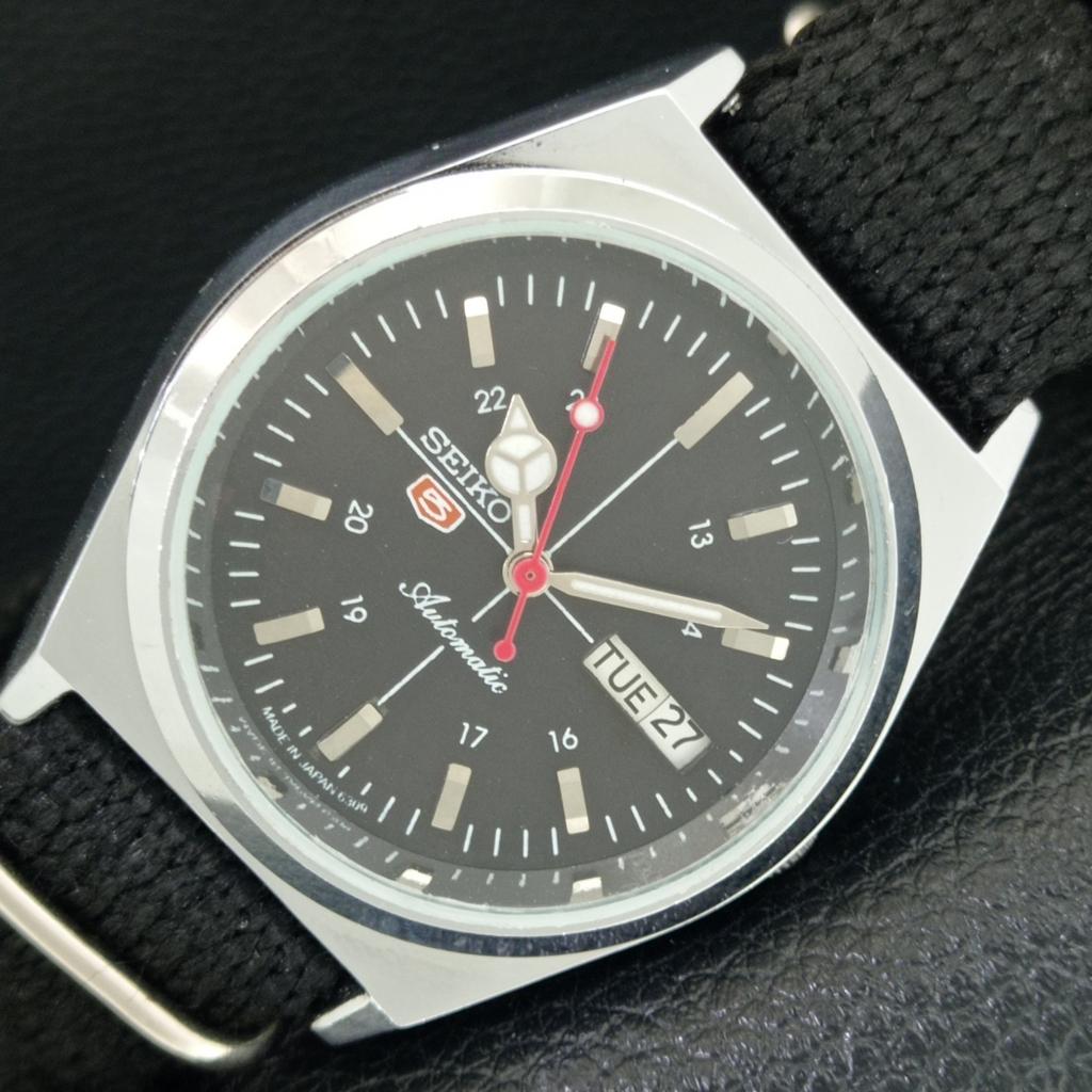 

JAPAN VINTAGE REFURBISHED SEIKO 5 AUTOMATIC 6309A MENS BLACK WATCH a442887-1