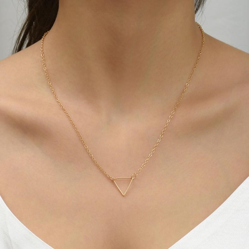 European and American exaggeration, simple and versatile collarbone chain accessories women, side chain thick chain temperament street 