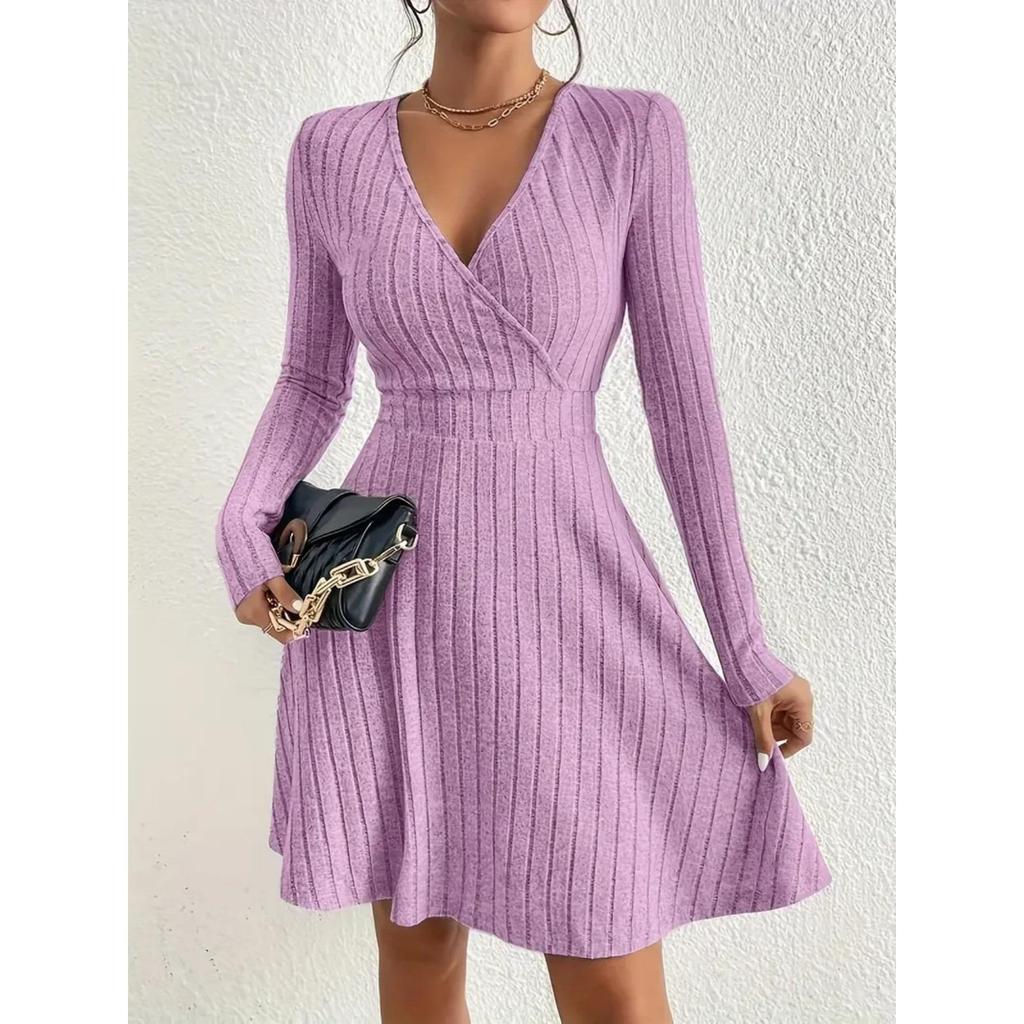 Herbst und Winter Neues V-Ausschnitt Sexy Taille A-Linie Regenschirmrock Big Swing Langarm Strickkleid