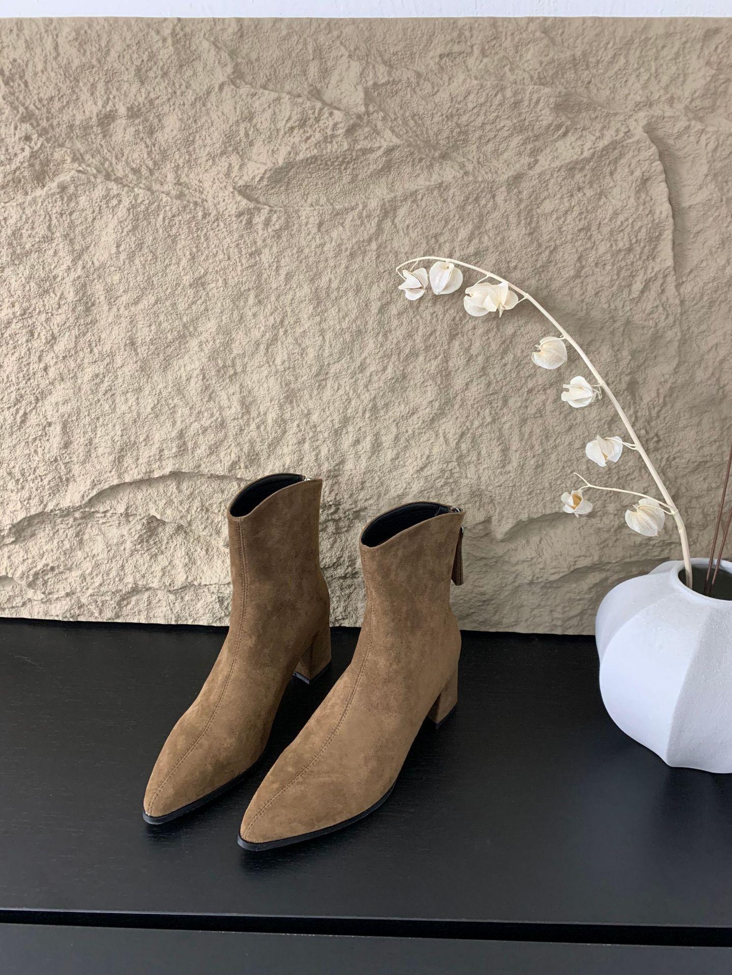 

Thick heel French retro pointed western cowboy short boots women s boots 2025 autumn new short boots 39 светло-коричневого