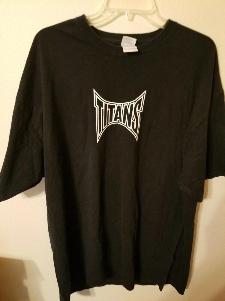 

gildan mens black Titans DT Wrestling short sleeve Unisex T-Shirt S